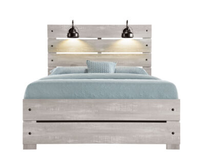 Genevieve White Wash Bedroom Set with Lamps